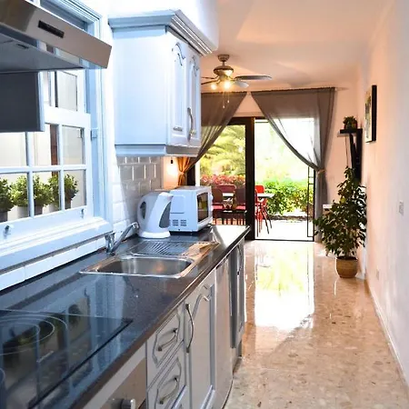 Impeccable 1-bed In Amarilla Golf 아파트